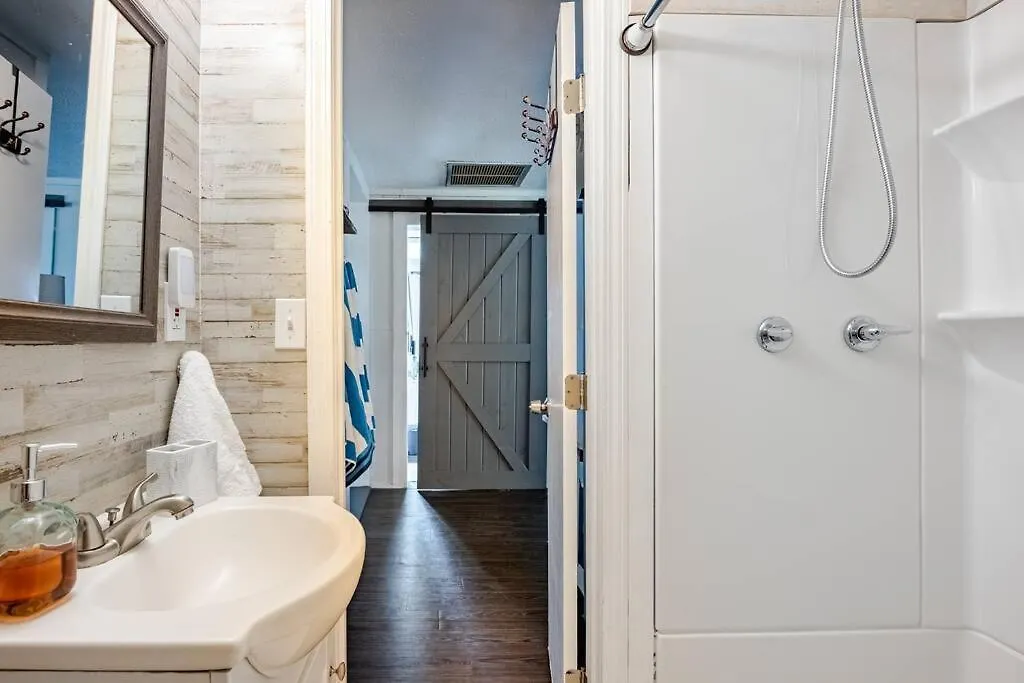 Vakantiehuis Fun-Filled Home With Pool, Near Beach, Pets Welcome! Panama City Beach