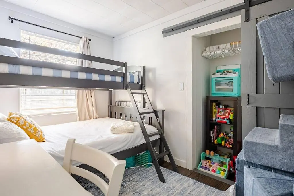 Fun-Filled Home With Pool, Near Beach, Pets Welcome! Panama City Beach Vakantiehuis